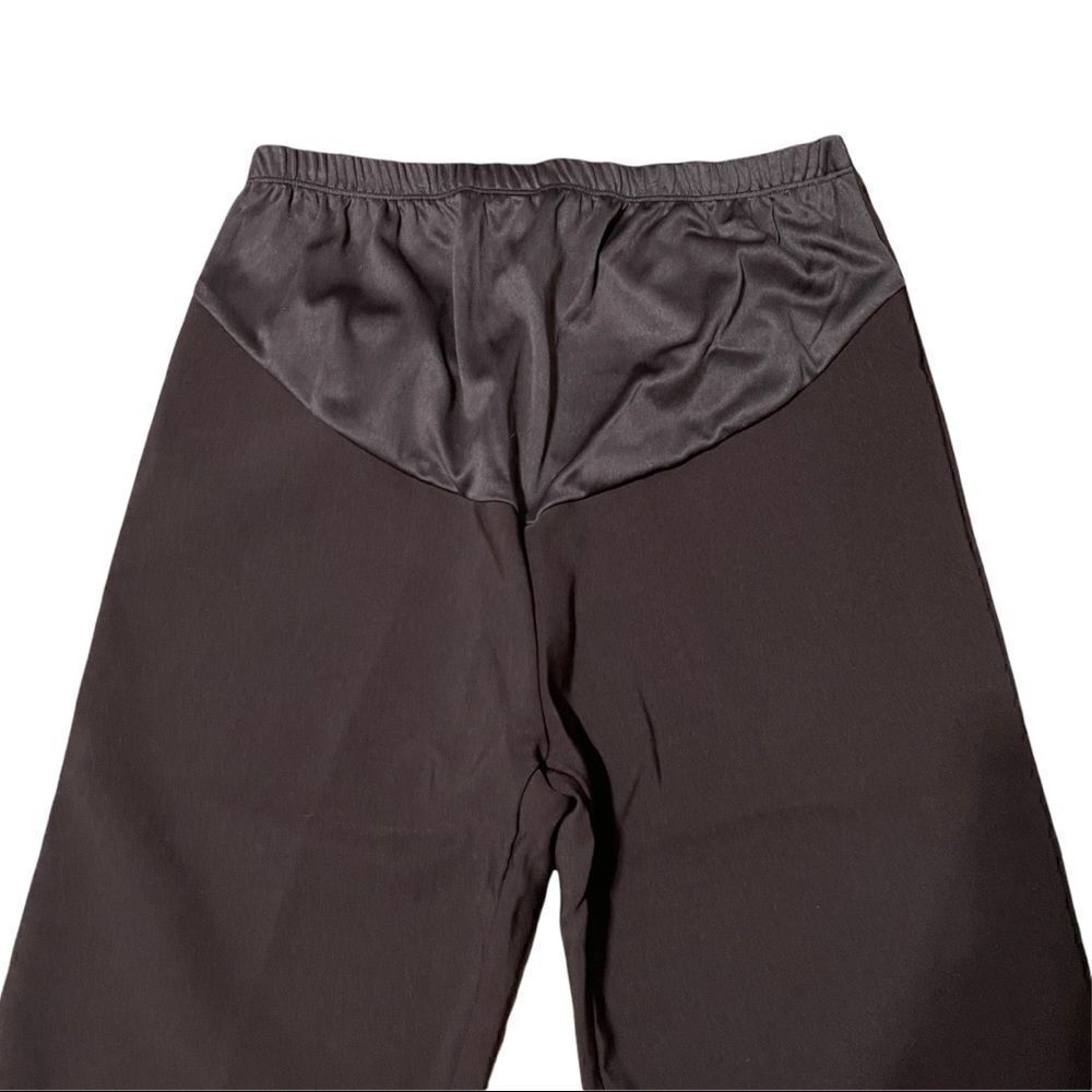 My Li’l Bump Brown Maternity Soft Bermuda Shorts Sz M NWT - Picture 3 of 7